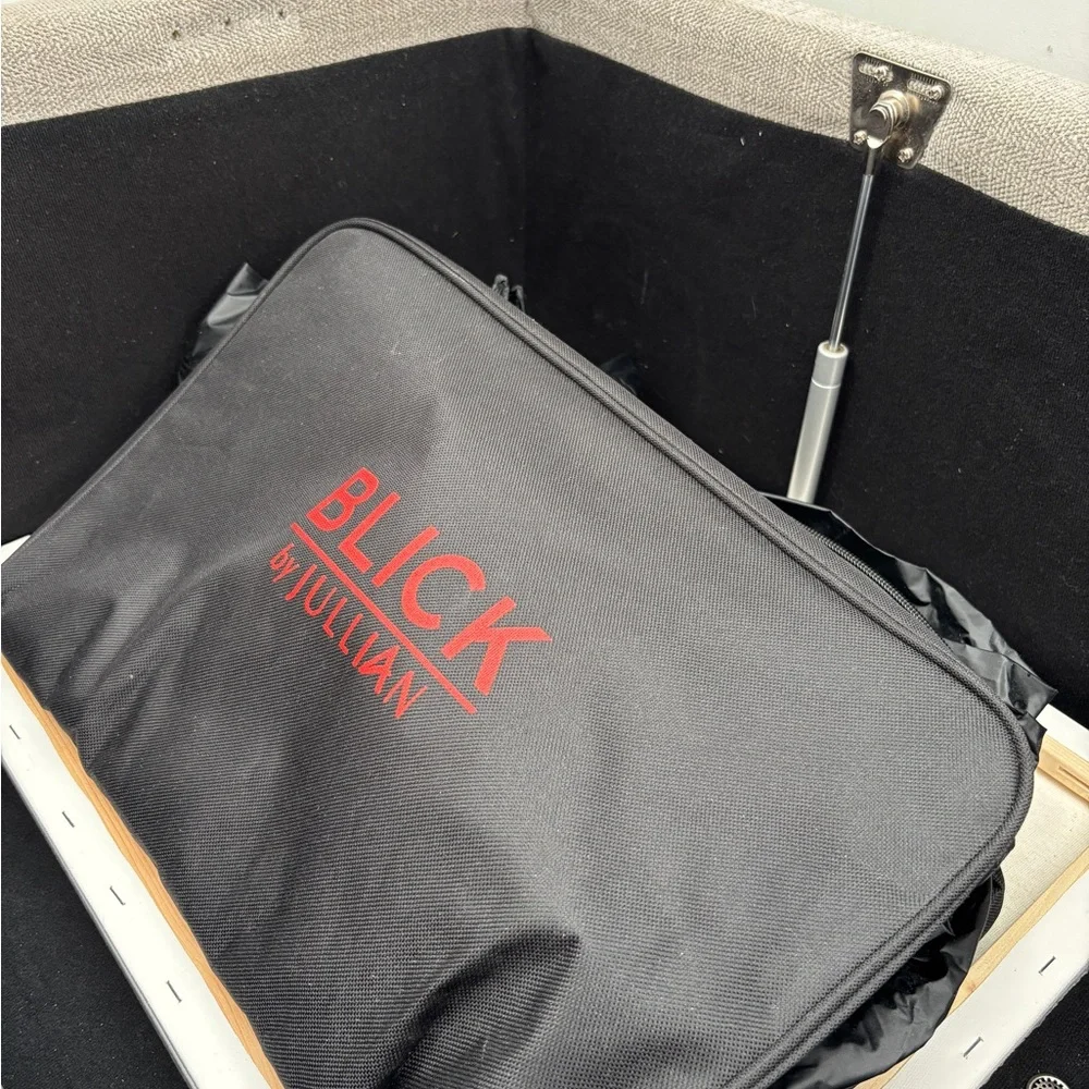 BLICK by JULLIAN Black Bag Artist Easel Bag